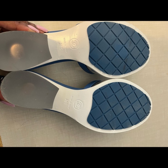 ❌SOLD❌ CHANEL 19S Spring 2019 Blue Lambskin Transparent PVC CC Logo - Picture 5 of 7